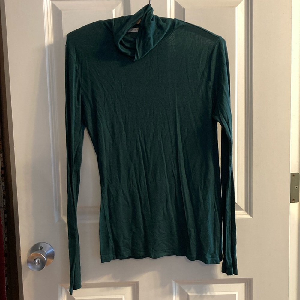 Size Medium TJ Maxx Green Long Sleeve Shirt